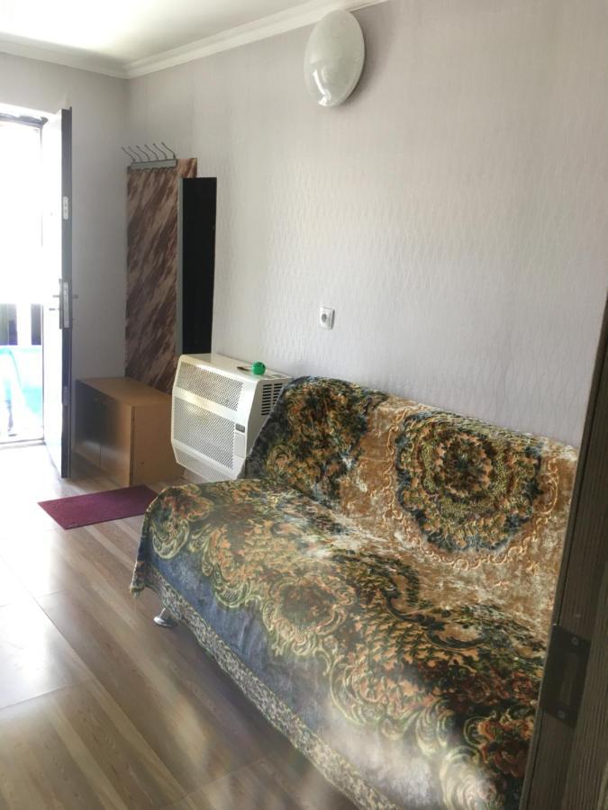 Lux-2-Or-1- Persons Irodion Evdoshvili Street #15 Кутаиси Екстериор снимка